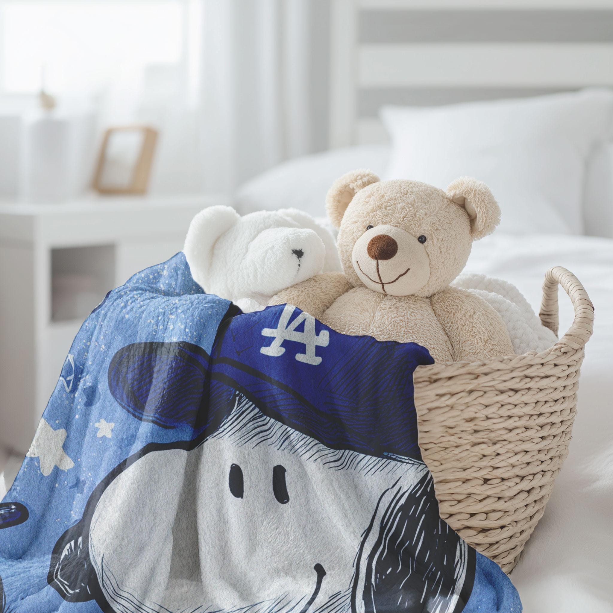 Snoopy Dodgers Fan Quilt Bedding Set - Image 6