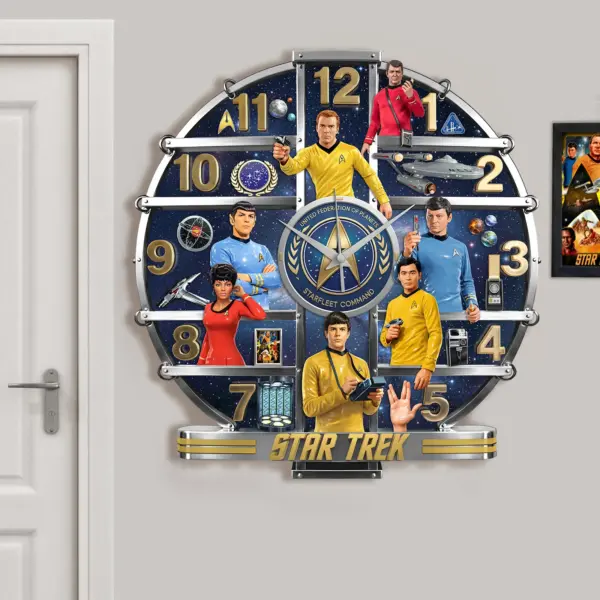 Star Trek Iconic Crew 3D Visual Effect Acrylic Wall Clock
