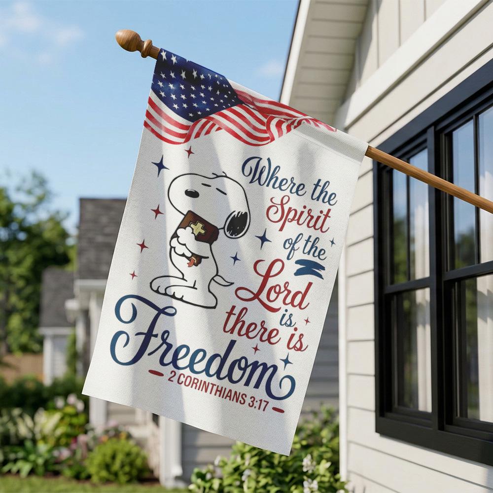 Snoopy America Freedom Garden Flag - Image 3