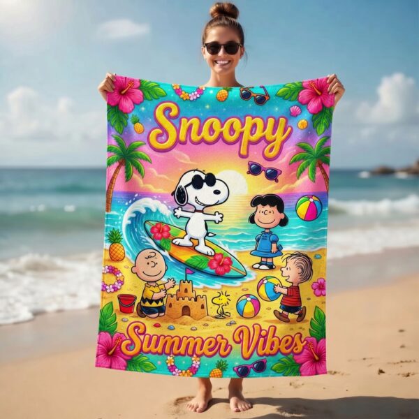 Premium Snoopy Beach Towel-THK126934