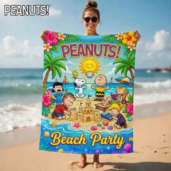 Alternative view of Premium Snoopy Beach Towel-THK126934