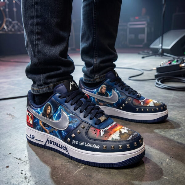 Alternative view of Metallica Low-Top Sneakers Shoes -THK129560