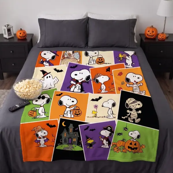 Alternative view of Snoopy Trick Or Treat Patchwork Halloween Quilt Blanket-THK132988