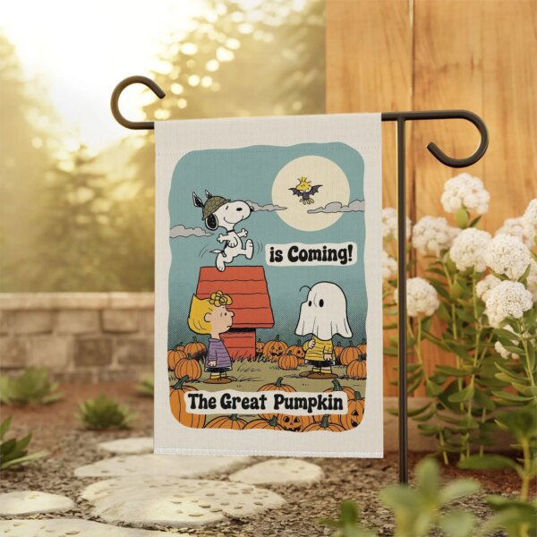 Alternative view of Peanuts Great Pumpkin Halloween Garden Flag
