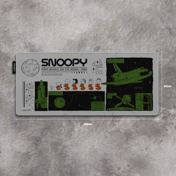 Alternative view of Snoopy LED Desk Mat