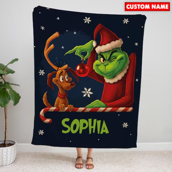 Alternative view of Personalized Grinch Christmas Blanket Style 2