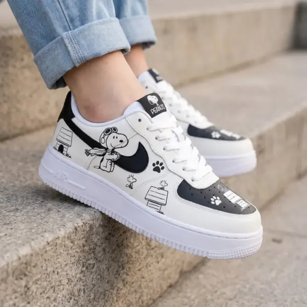Alternative view of Snoopy Air Low-Top Shoes-THK135879