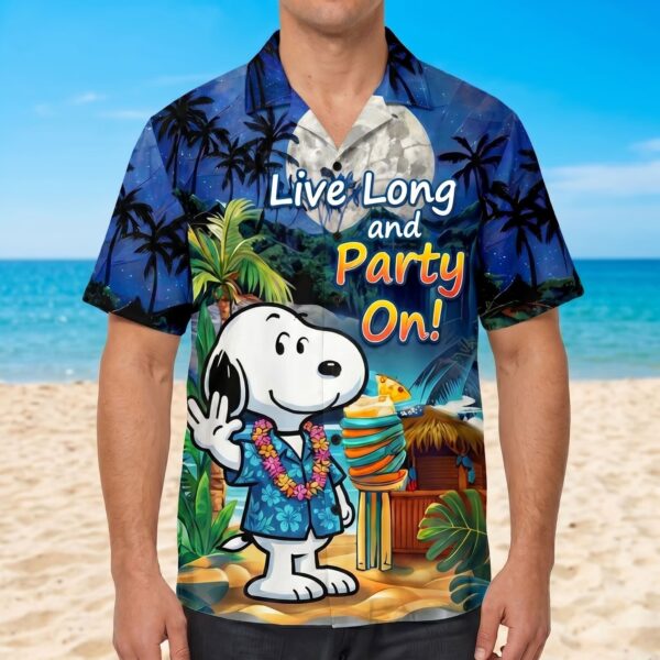 Alternative view of Snoopy Hawaiian Shirt - THK127353