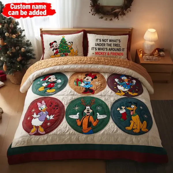 Personalized Mickey & Friends Christmas Quilt Bedding Set-THK136588